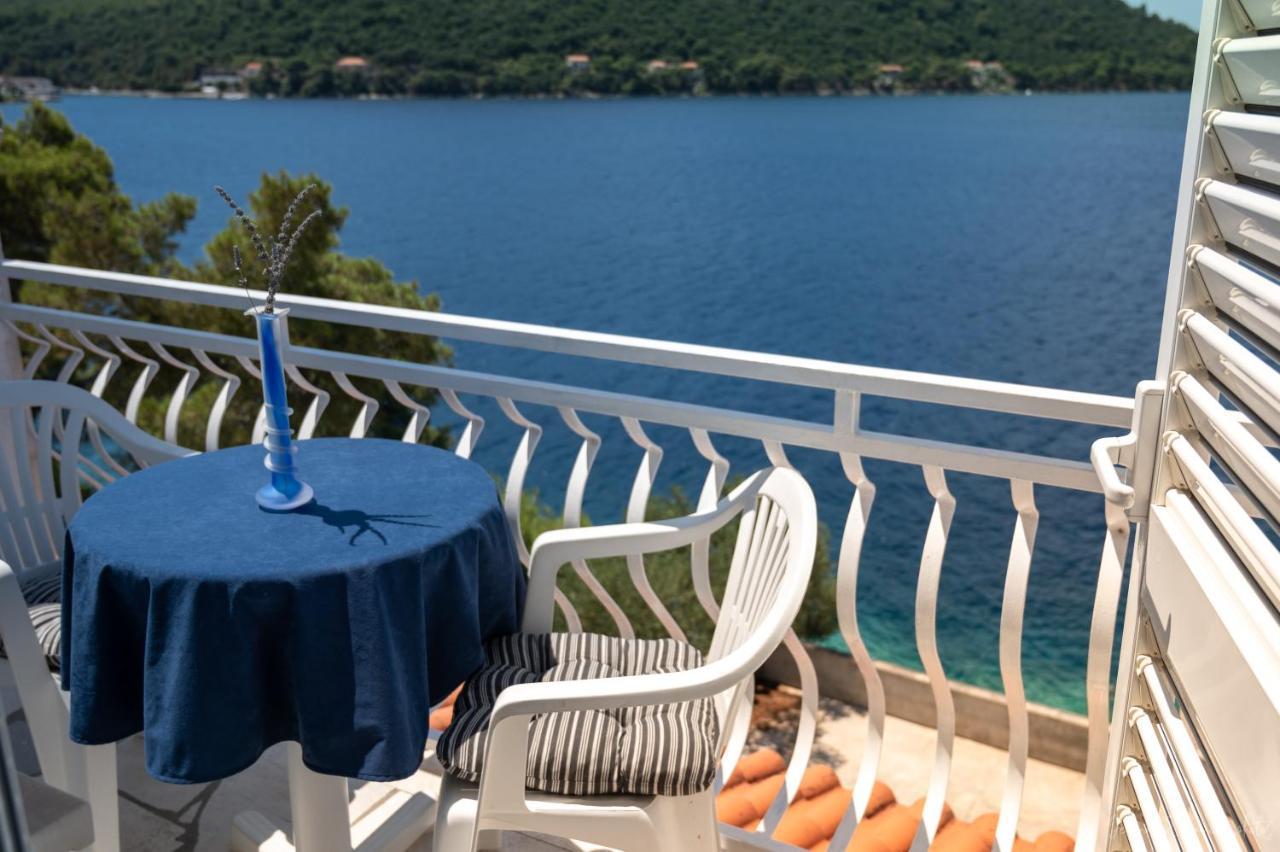 Apartments Lastovo Silic Экстерьер фото